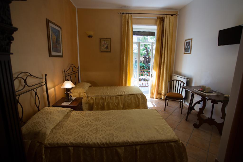 Casa Lollobrigida Bed & Breakfast Ciampino Room photo