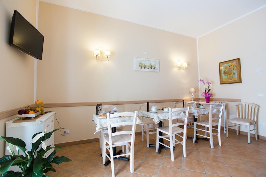 Casa Lollobrigida Bed & Breakfast Ciampino Exterior photo